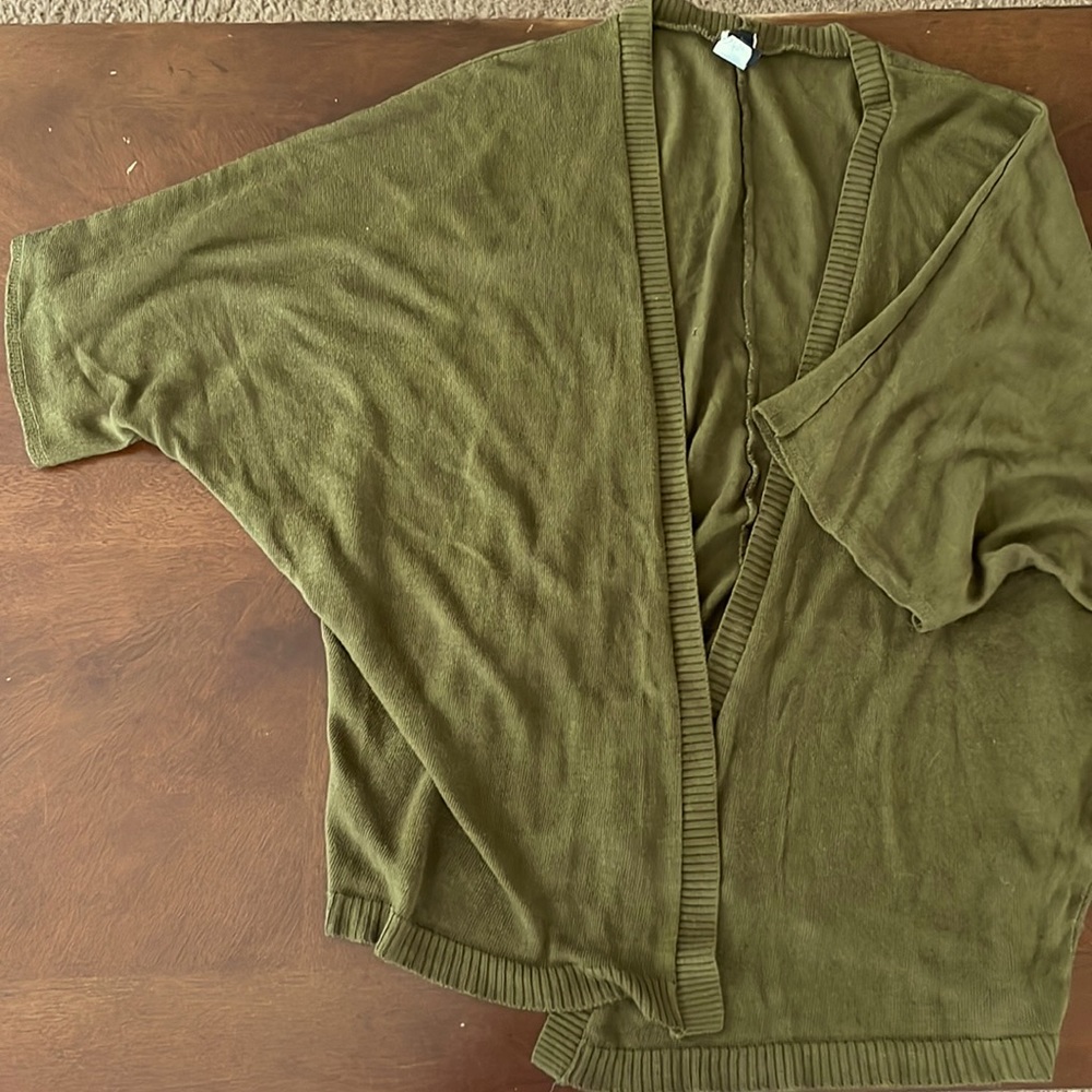 windsor forest green cardigan size L lightly worn